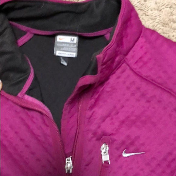 NikeFit Vest - Picture 3 of 3